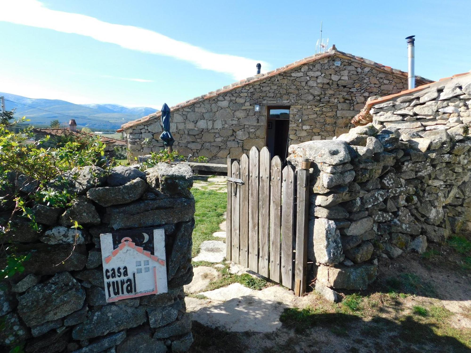 La Silla De La Reina Villa Наваредонда де Гредос Екстериор снимка